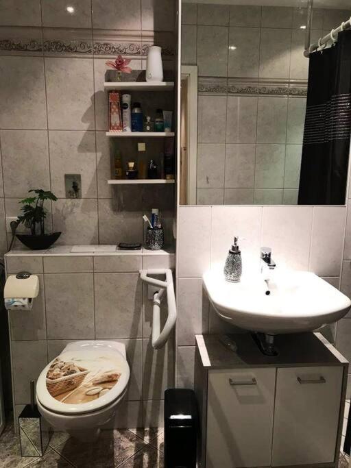 Apartment „La Casa De Papel“ / Behindertengerecht ไลป์ซิก ภายนอก รูปภาพ